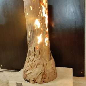 lampe ajourée pommier